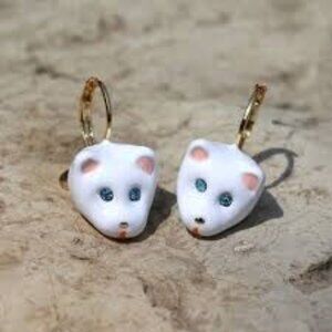 Les Nereides White Kitty Lever Back Earrings
